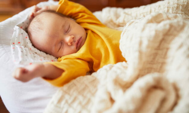 Comprendre les cycles de sommeil de bébé